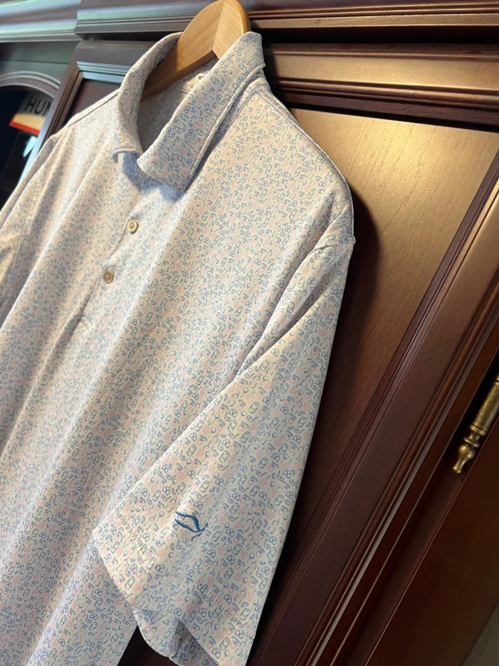 Like New Peter Millar Summer Comfort Golf ⛳️ designed Blue, Pink & White Polo!